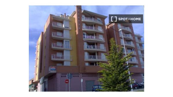 Se alquila habitación en piso de 2 habitaciones en Churra, Murcia