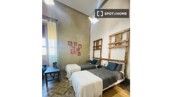 Pokój do wynajęcia w mieszkaniu z 2 sypialniami w Moya w Las Palmas