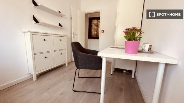 Pokój we wspólnym mieszkaniu w Santa Cruz de Tenerife