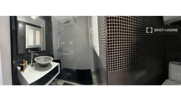 Pokój we wspólnym mieszkaniu w Santa Cruz de Tenerife