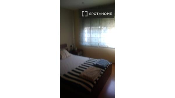 Habitación en piso compartido en santa coloma de gramenet