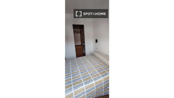 Apartamento de 1 dormitorio en alquiler en Roquetas De Mar, Almería