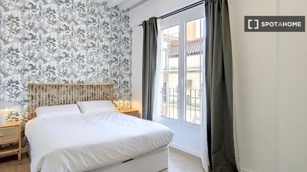 Apartamento de 2 dormitorios en alquiler en La Victoria, Málaga