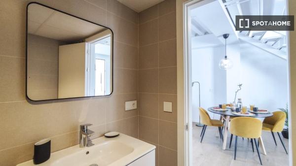 Apartamento de 2 dormitorios en alquiler en La Victoria, Málaga