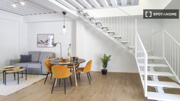 Apartamento de 2 dormitorios en alquiler en La Victoria, Málaga