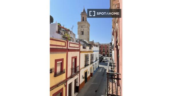 Pokój we wspólnym mieszkaniu w Sewilli