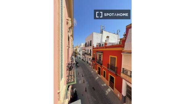 Habitación en piso compartido en Sevilla