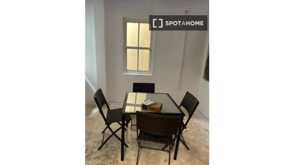 Room in shared apartment in Santander