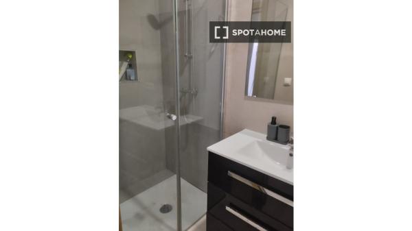 Pokój do wynajęcia w 4-pokojowym mieszkaniu w Son Canals, Palma