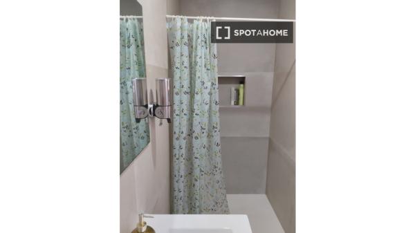 Pokój do wynajęcia w 4-pokojowym mieszkaniu w Son Canals, Palma