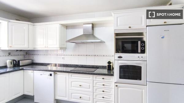 Apartamento completo de 3 dormitorios en Málaga