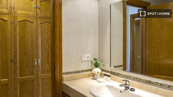 Apartamento completo de 3 dormitorios en Málaga