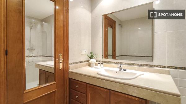 Apartamento completo de 3 dormitorios en Málaga