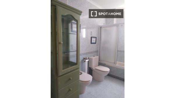 Piso en alquiler de 4 habitaciones en Daimús, Valencia