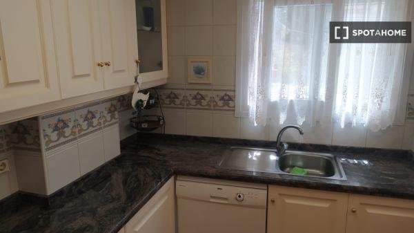 Piso en alquiler de 4 habitaciones en Daimús, Valencia