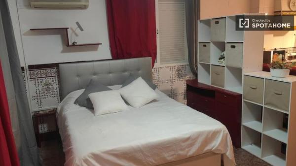 Habitaciones en alquiler en piso de 1 dormitorio en Xeraco, Valencia