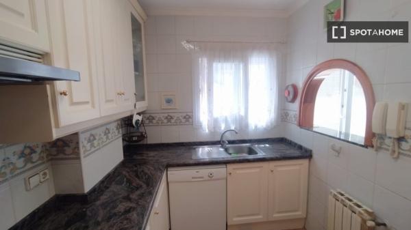 Piso en alquiler de 4 habitaciones en Daimús, Valencia