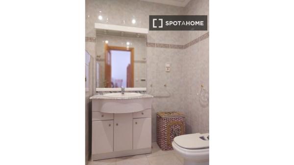 Piso en alquiler de 4 habitaciones en Daimús, Valencia