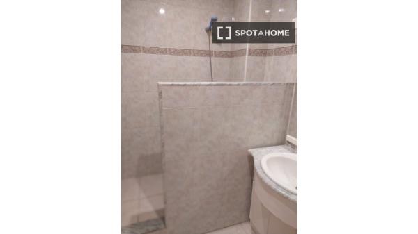 Piso en alquiler de 4 habitaciones en Daimús, Valencia