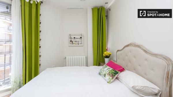 Moderno apartamento de 1 dormitorio en alquiler en Rios Rosas, Madrid