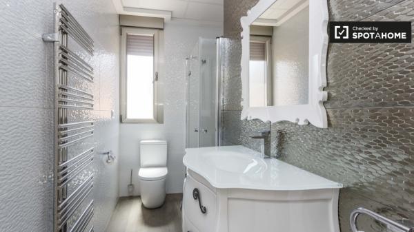 Moderno apartamento de 1 dormitorio en alquiler en Rios Rosas, Madrid