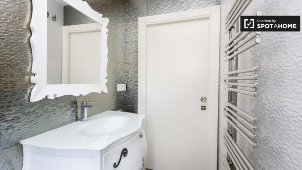 Moderno apartamento de 1 dormitorio en alquiler en Rios Rosas, Madrid