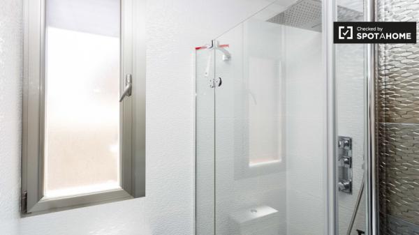 Moderno apartamento de 1 dormitorio en alquiler en Rios Rosas, Madrid