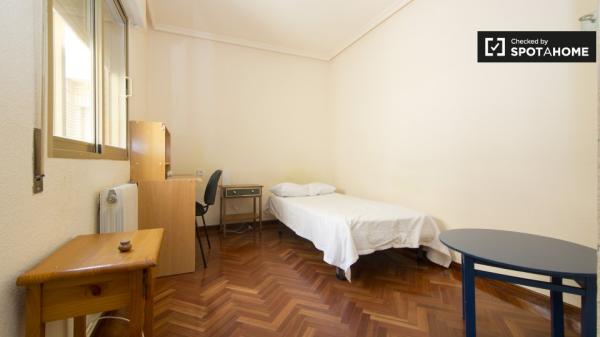 Amplio apartamento de 5 dormitorios en alquiler en Villaviciosa de Odón