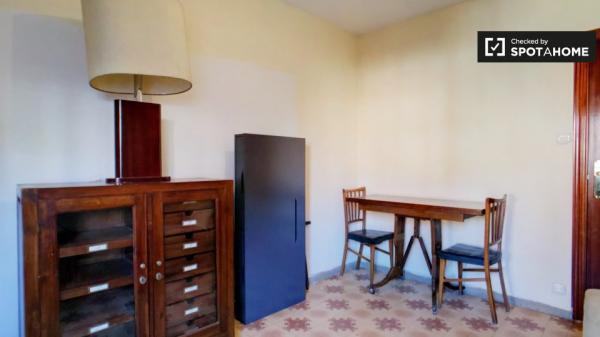 Apartamento asequible de 3 dormitorios en alquiler en Tetuán, Madrid