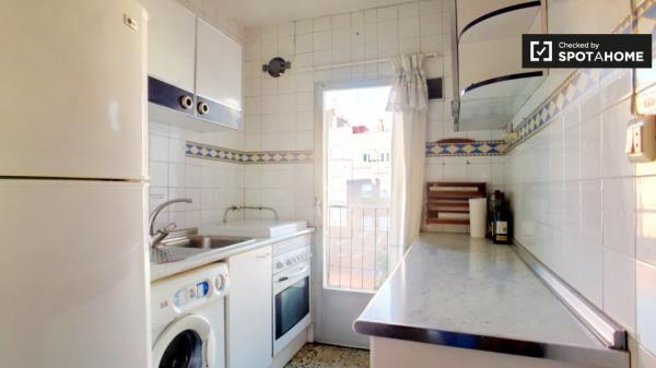 Apartamento asequible de 3 dormitorios en alquiler en Tetuán, Madrid