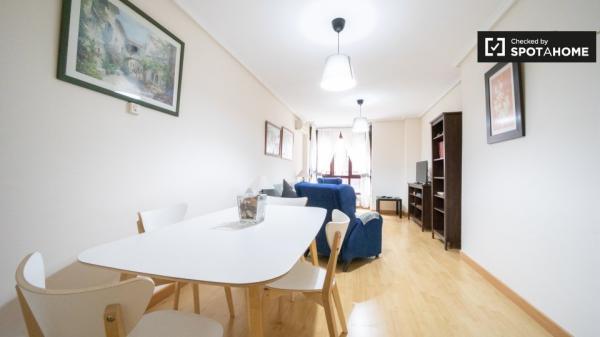 Encantador apartamento de 3 dormitorios en alquiler en Usera, Madrid