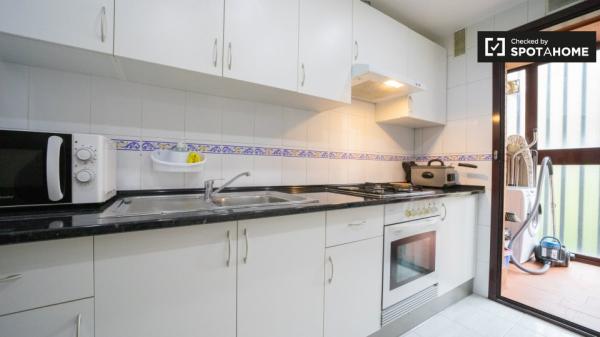 Encantador apartamento de 3 dormitorios en alquiler en Usera, Madrid