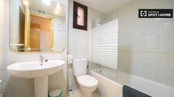 Encantador apartamento de 3 dormitorios en alquiler en Usera, Madrid