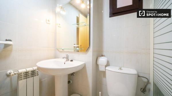 Encantador apartamento de 3 dormitorios en alquiler en Usera, Madrid