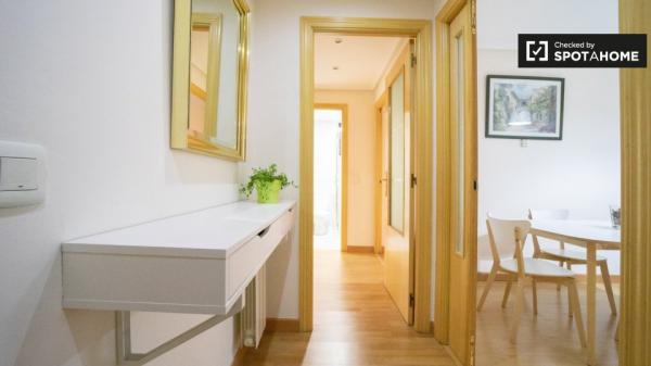 Encantador apartamento de 3 dormitorios en alquiler en Usera, Madrid