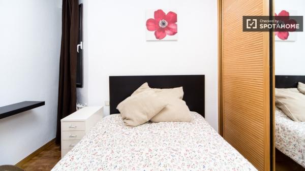 Acogedor apartamento de 1 dormitorio en Salamanca, Madrid