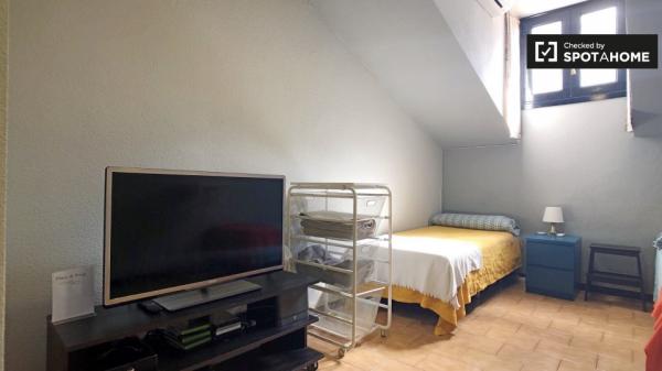 Apartamento de 2 dormitorios en alquiler en Madrid Centro