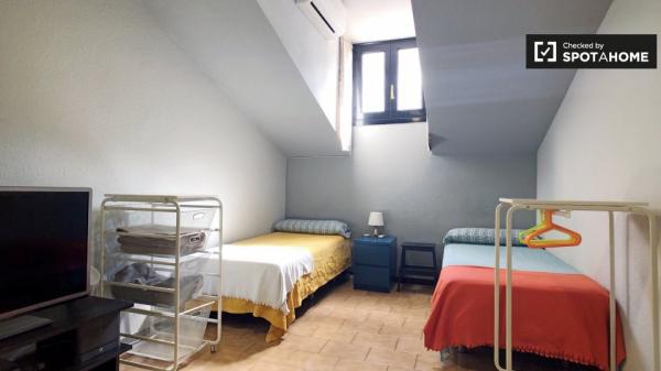 Apartamento de 2 dormitorios en alquiler en Madrid Centro