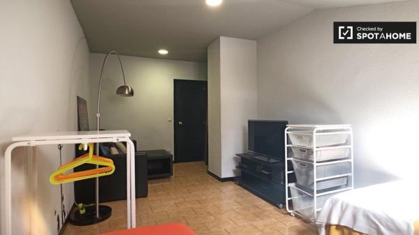 Apartamento de 2 dormitorios en alquiler en Madrid Centro
