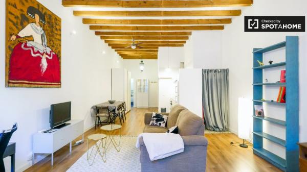 Dulce estudio en alquiler en el Born, Barcelona.