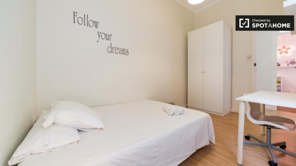 Habitación equipada en apartamento de 5 dormitorios en Extramurs, Valencia