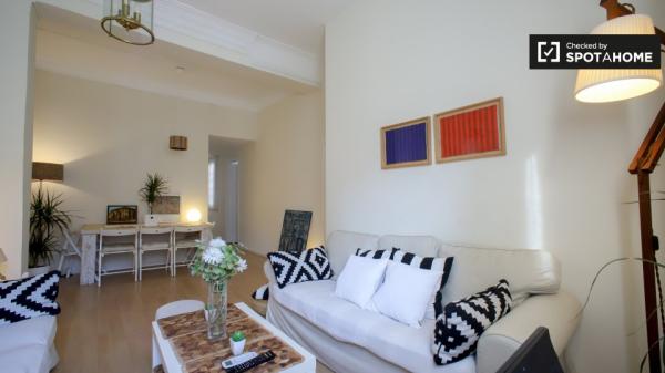 Habitación equipada en apartamento de 5 dormitorios en Extramurs, Valencia