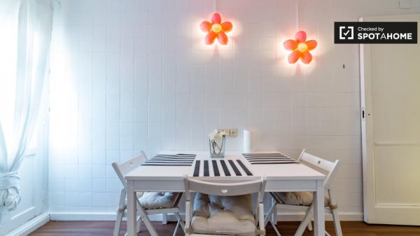 Habitación equipada en apartamento de 5 dormitorios en Extramurs, Valencia