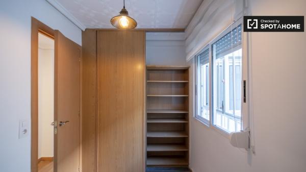 Piso de 3 habitaciones en alquiler en Valencia