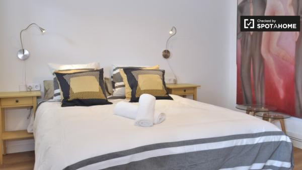 Apartamento de 2 dormitorios en alquiler - Exaimple Izquierdo, Barcelona