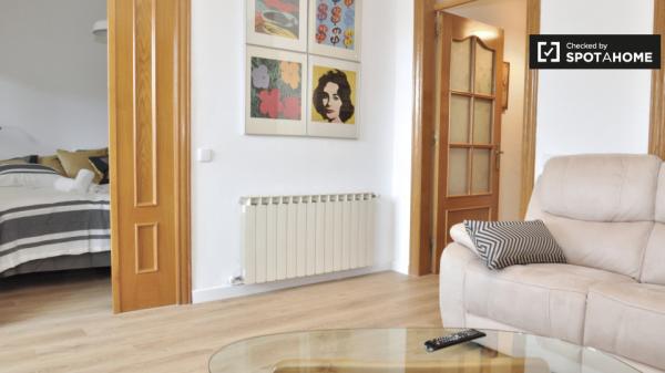 Apartamento de 2 dormitorios en alquiler - Exaimple Izquierdo, Barcelona