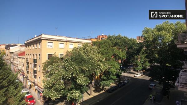 Apartamento en alquiler en Puerta del Ángel, Madrid