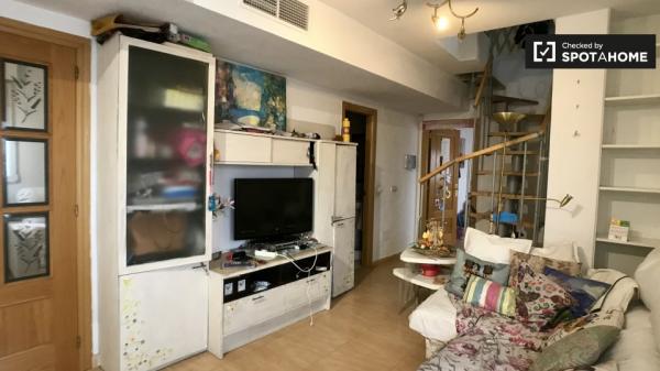 Amplio apartamento de 3 dormitorios en alquiler en Tetuán, Madrid