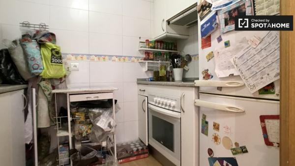 Amplio apartamento de 3 dormitorios en alquiler en Tetuán, Madrid