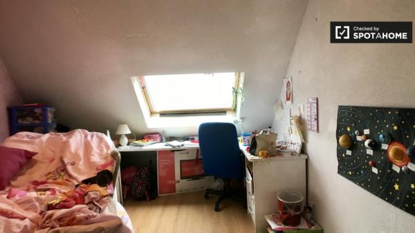 Amplio apartamento de 3 dormitorios en alquiler en Tetuán, Madrid